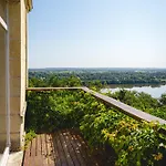 Chateau Avec Vue Imprenable Sur La Loire - Au Calme Et Nature Δωμάτια σε οικογενειακή κατοικία Chènehutte-les-Tuffeaux