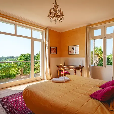 Habitación en casa particular Chateau Avec Vue Imprenable Sur La Loire - Au Calme Et Nature